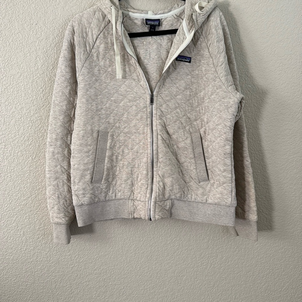 Patagonia Women's Quilted Cream Bomber Jacket